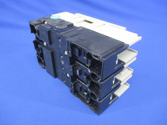 ノーヒューズブレーカ 3P30A NF63-CV3P30A