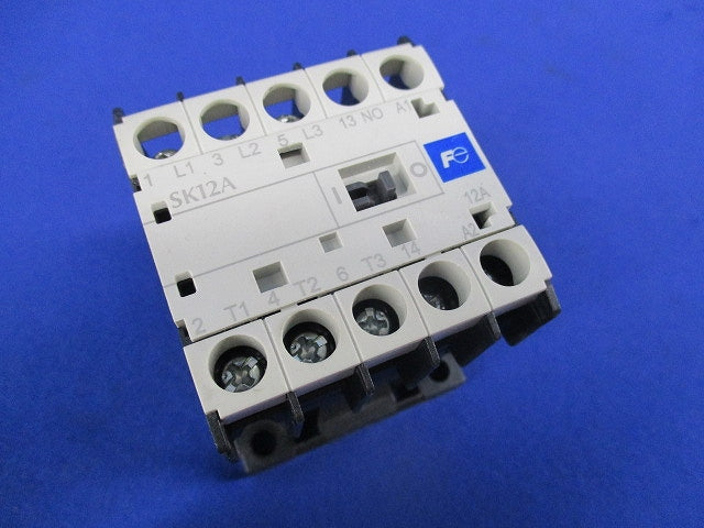 電磁接触器 コイルAC200Ｖ SK12A