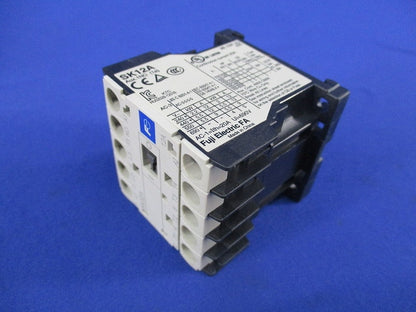 電磁接触器 コイルAC200Ｖ SK12A