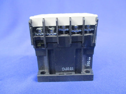 電磁接触器 コイルAC200Ｖ SK12A