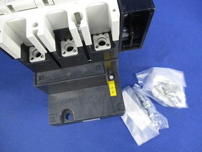 漏電アラーム付遮断器3P20A NF125-ZSV