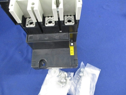 漏電アラーム付遮断器3P20A NF125-ZSV