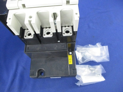 漏電アラーム付遮断器3P15A NF125-ZSV