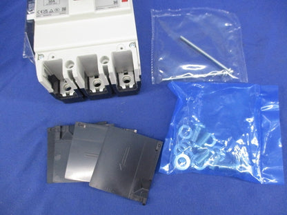 オートブレーカ3P30A(アラームスイッチ付) BW125JAG-3P030