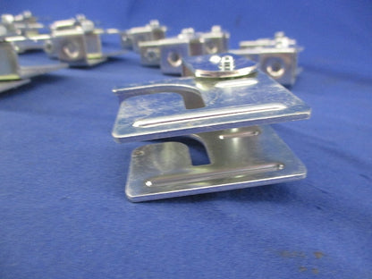 リップみぞ形鋼用吊りボルト支持金具(13個入) BC5T-W3