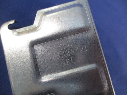 二重天井用金具(66個入) AKC2