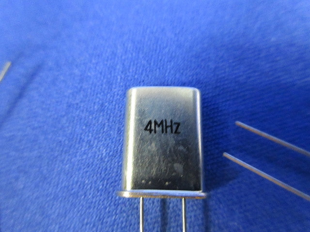 Crystal Unit 22個入 HC-49/U 4.000MHz