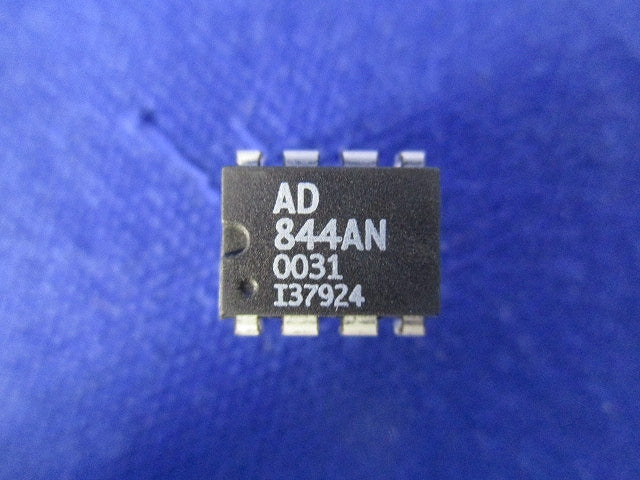 I.C. AD844AN