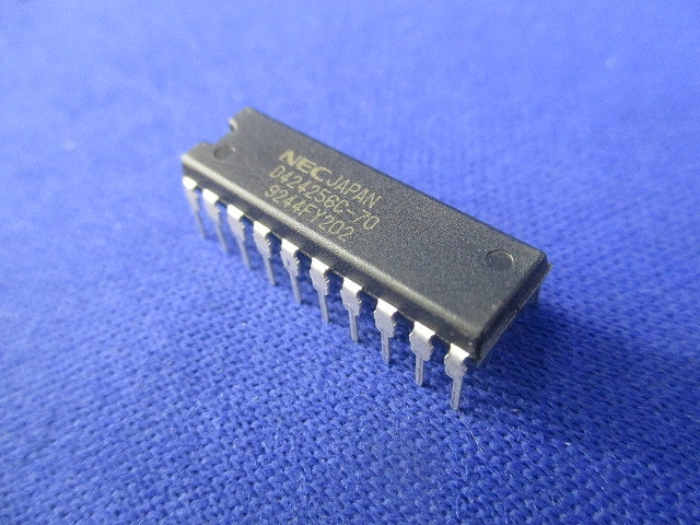I.C. D424256C-70