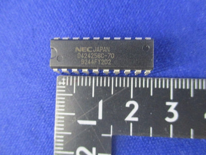 I.C. D424256C-70