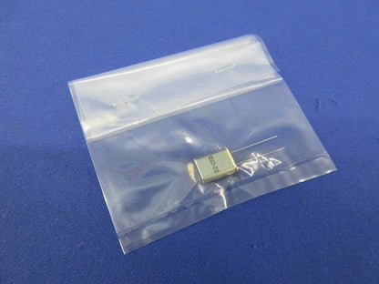 Crystal Unit HC-49/U 3.9995MHz