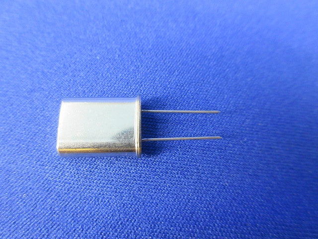 Quarts Crystal Unit 5個入 HC-49/U 3.9995MHz