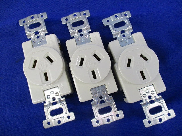 3P15A埋込コンセント(3個入) WF1315K