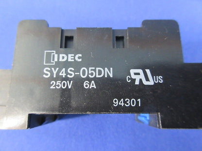 ユニバーサルリレー・リレーソケットセット RU4S-D24+SY4S-05DN