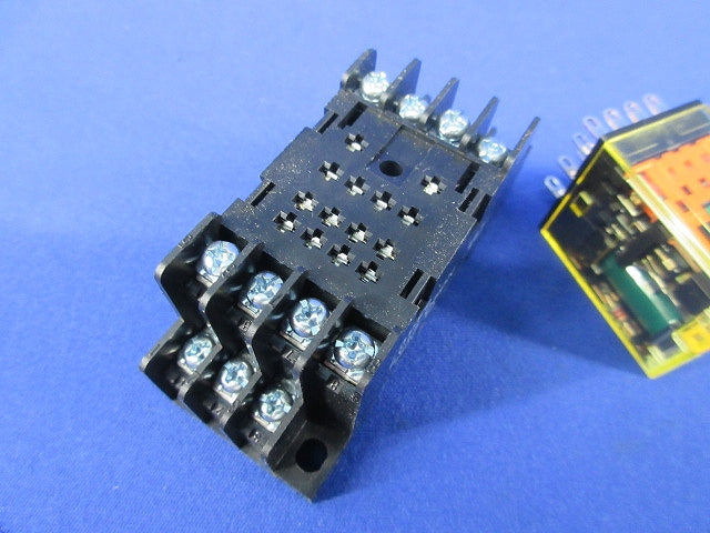 ユニバーサルリレー・リレーソケットセット RU4S-D24+SY4S-05DN