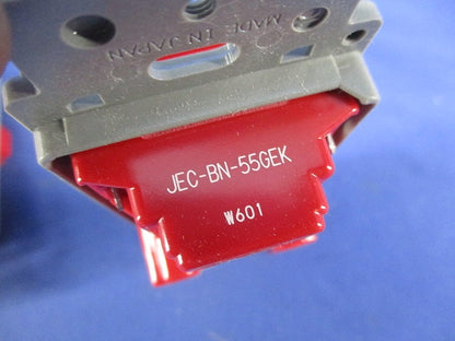 アースターミナル付接地ダブルコンセント(絶縁取付枠付)(4個入) JEC-BN-55GEK+BS-K