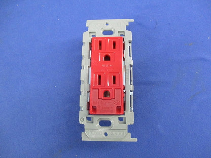アースターミナル付接地ダブルコンセント(絶縁取付枠付)(4個入) JEC-BN-55GEK+BS-K