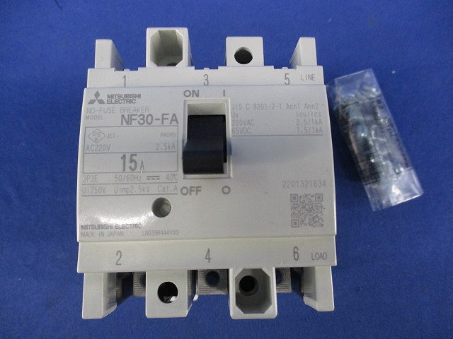 ノーヒューズブレーカ3P3E15A NF30-FA