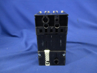 漏電遮断器3P3E50A NV63-SVF