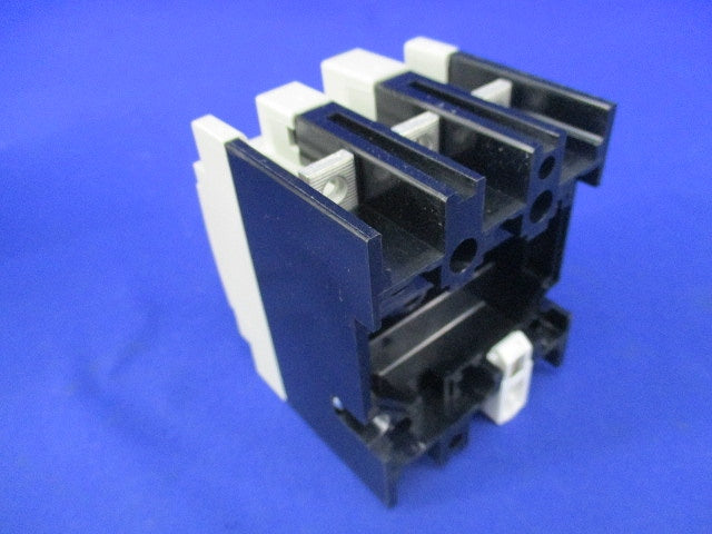 ノーヒューズブレーカ3P15A NF30-FA
