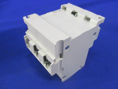 サーキットプロテクタ 3P5A CP30-BA