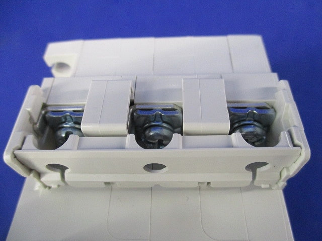 サーキットプロテクタ 3P5A CP30-BA