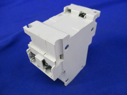 サーキットプロテクタ 2P15A CP30-BA