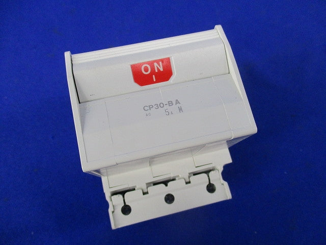 サーキットプロテクタ 3P5A CP30-BA