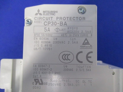 サーキットプロテクタ 3P5A CP30-BA
