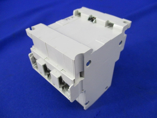 サーキットプロテクタ 3P5A CP30-BA