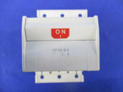 サーキットプロテクタ 3P5A CP30-BA