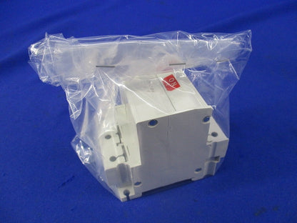 サーキットプロテクタ 3P5A CP30-BA