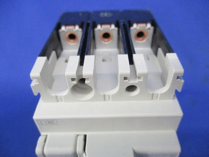 漏電遮断器 3P3E20A NV32-SVF