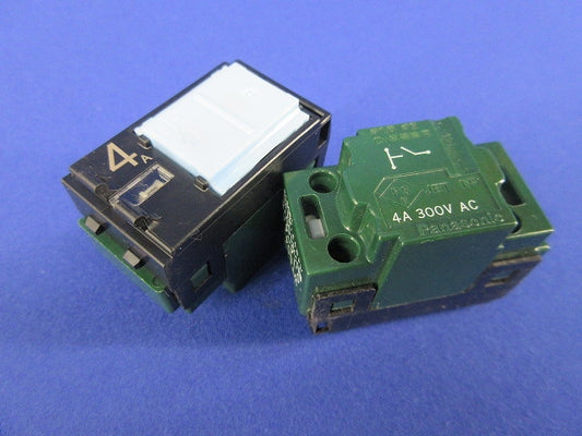 埋込パイロット・ほたるスイッチB(片切)(2個入) WT5041
