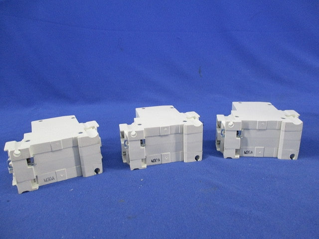 サーキットプロテクタ 2P30A(3個入) CP30-BA