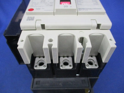 ノーヒューズ遮断器3P20A NF125-SV