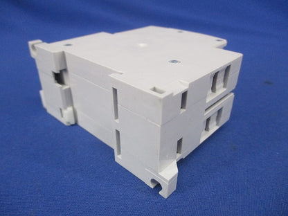 サーキットプロテクタ 10A CP30FM-2P010