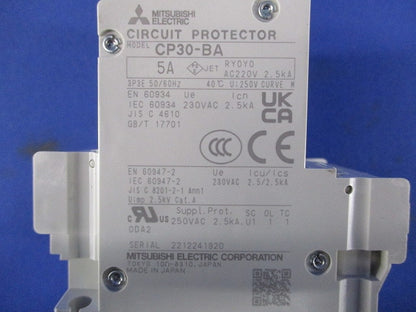 サーキットプロテクタ 3P3E5A CP30-BA3P3E5A