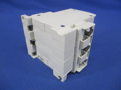 サーキットプロテクタ 3P3E5A CP30-BA3P3E5A