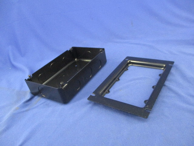 塗装3コ用スイッチボックス(塗代カバー付) DS4913B
