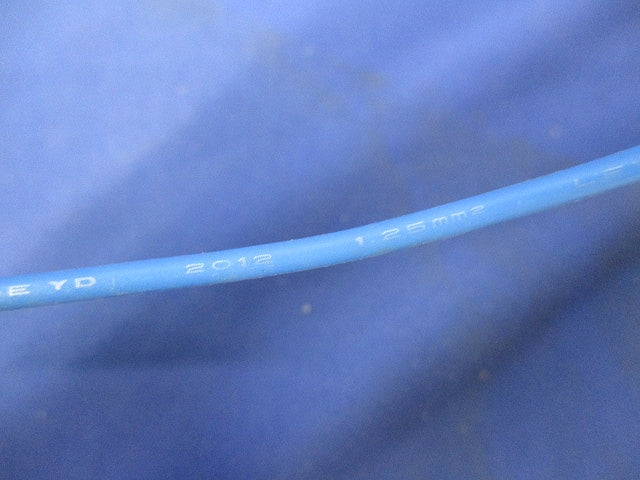600V電機機器用ビニル絶縁電線 1.25mm2(長さ 100m以上)(青) KIV