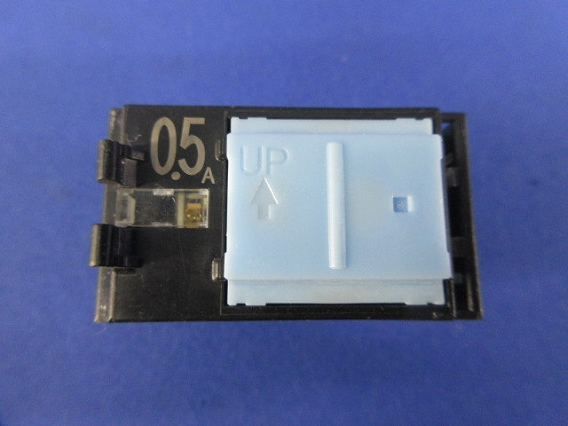 埋込パイロットスイッチB(汚れ有) WT52412