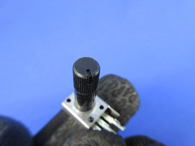 RESISTOR 100個入 EVUE2AE25A53