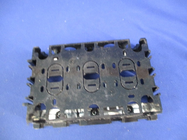 住宅用スイッチボックス 3コ用(4個入) DM80302