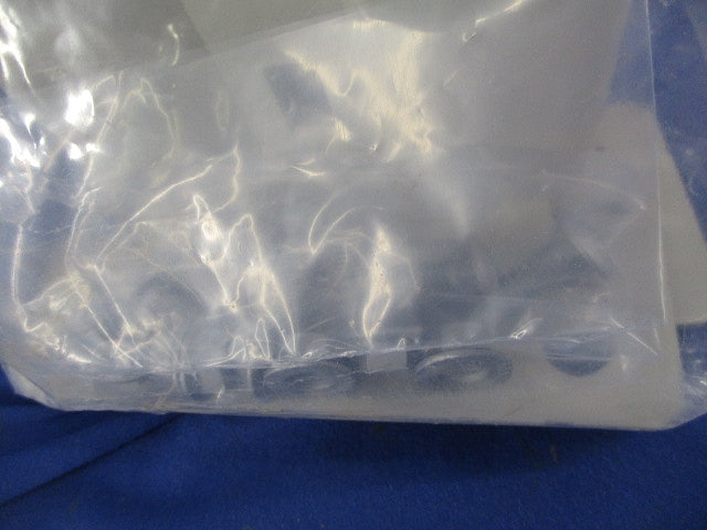 ケーブルラック 垂直支持金具(2組入) QRU1R