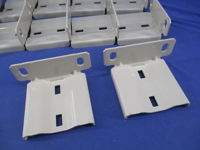 ケーブルラック 垂直支持金具(6対入) QRU1R