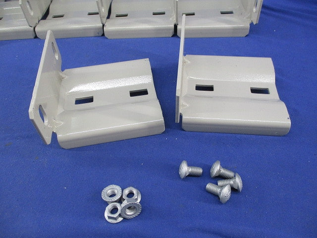 ケーブルラック 垂直支持金具(6対入) QRU1R