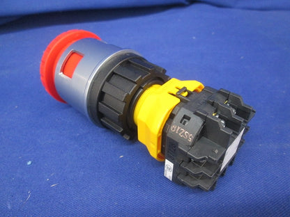 非常停止用押ボタンスイッチ XN4E-BL403MRH