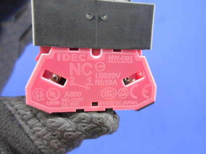 φ22 TWシリーズ 押ボタンスイッチ 中形プッシュロックターンリセット(2個入) AVW311R