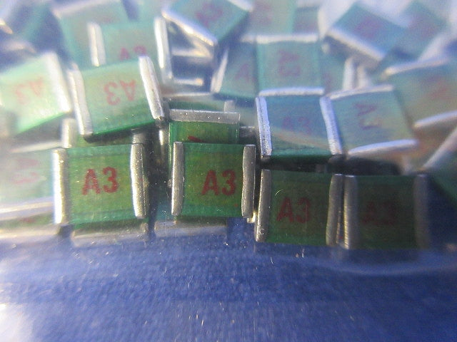 Chip Mica Cap. 100個入 UC552H1001J